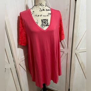 Lane bryant EUC 18/20 floral sleeve swing tee